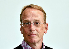 Professor Angus Kirkland cropped.jpg