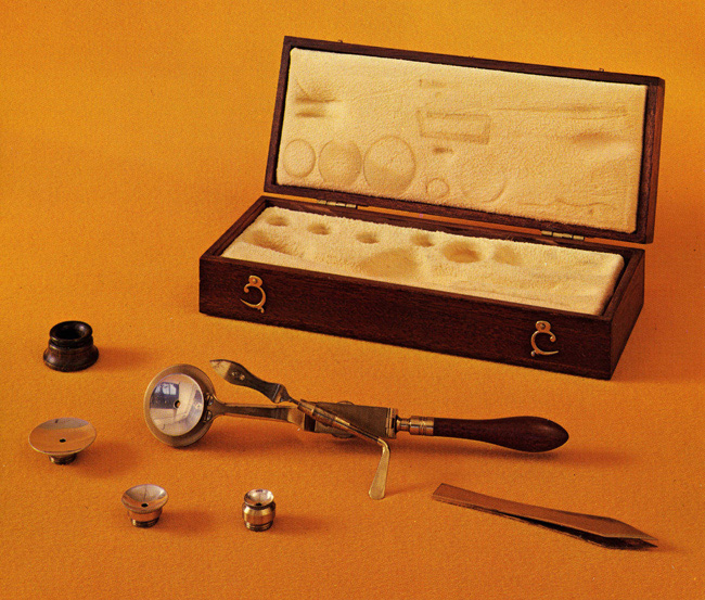 Lieberkuhn – type microscope, 1800