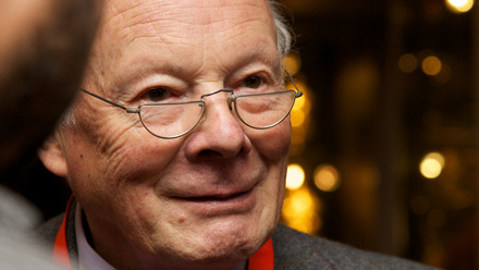 Peter Evennett cropped.jpg